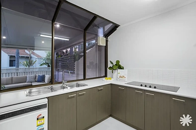 4/185 Labouchere Road, Como, WA 6152, 3房, 1浴, Townhouse