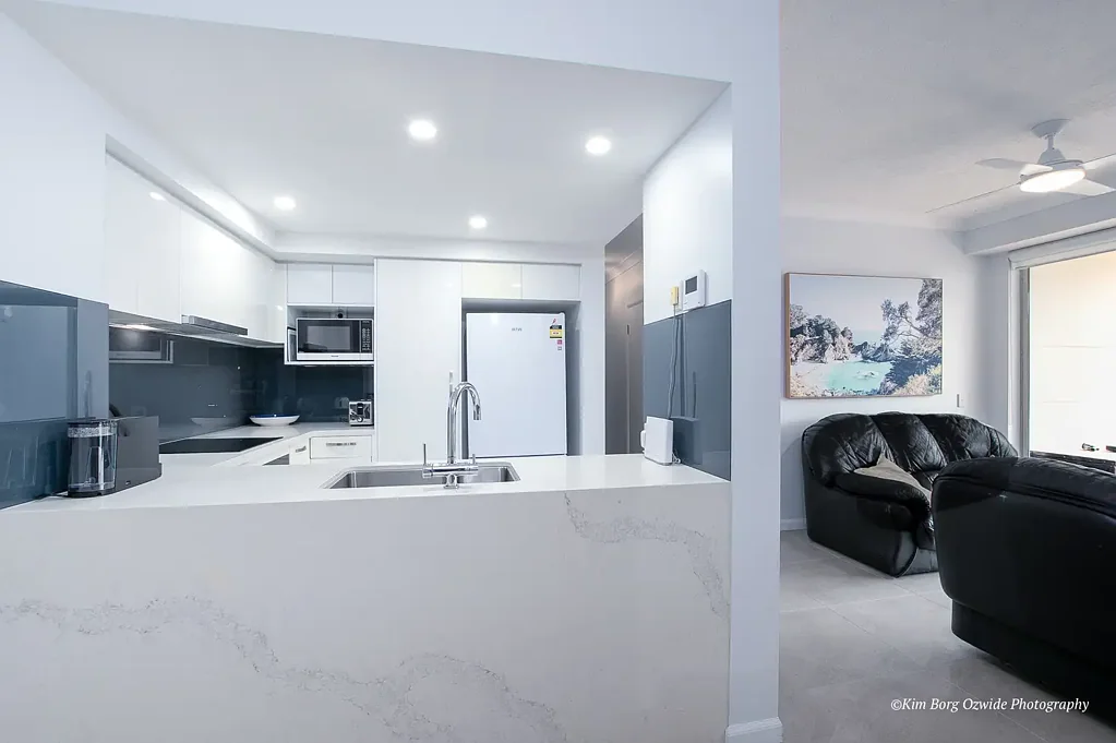 Spacious Ground-Floor Three-Bedroom Apartment with Private Courtyard - FULLY FURNISHED