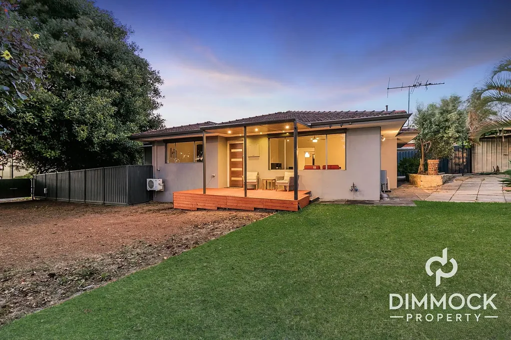 2/70 Leach Highway, Melville, WA 6156