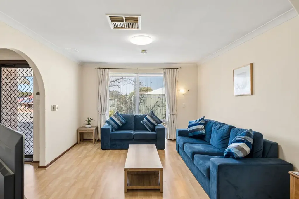 Kingsley 3 Bedroom PERFECT DOWN SIZER ON  594 SQ M  BLOCK