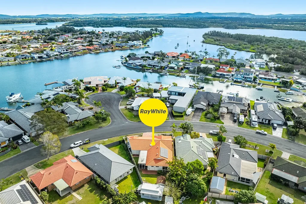 54 Melaleuca Drive, Yamba, NSW 2464