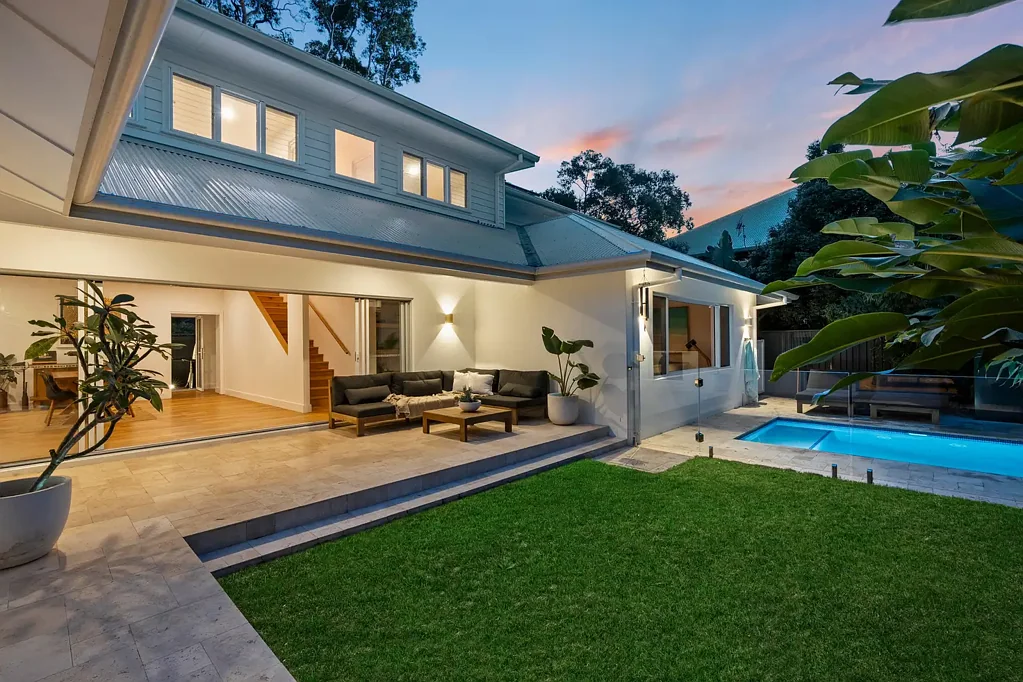 Bateau Bay 4બેડરૂમ A Coastal Masterpiece