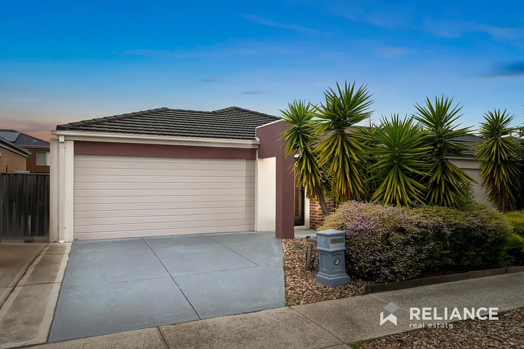 5 Pier Way, Point Cook, VIC 3030
