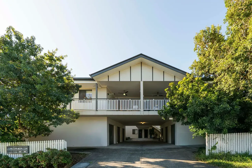 Moorooka 2Kwarto SPACIOUS APARTMENT 600M FROM SHOPPING PRECINCT