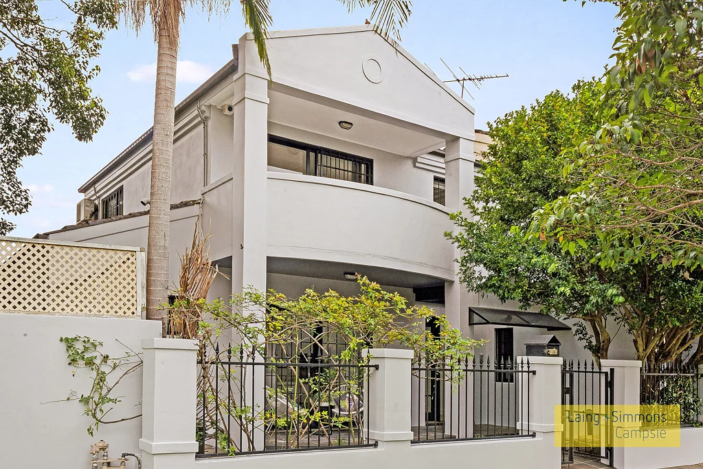 Spacious 3 Bedroom Full Brick Duplex in a Prime Location