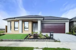 6 Overland Chase, Werribee