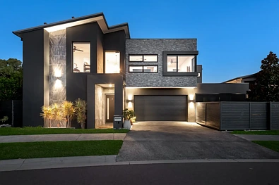 Coomera 5 Slaapkamer Unmatched Skyline Views, Commanding Elevation, Architectural Design.