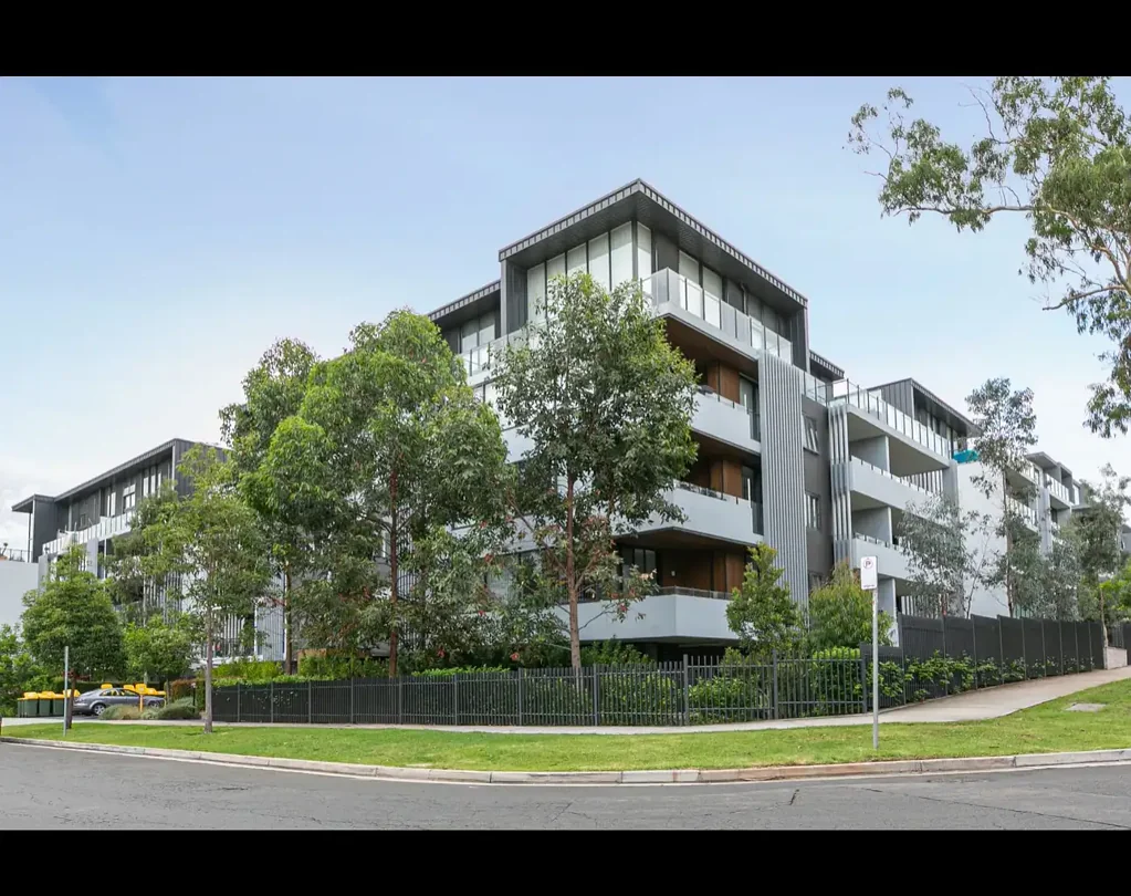 Modern One-Bedroom Apartment with Study in a Prime Location