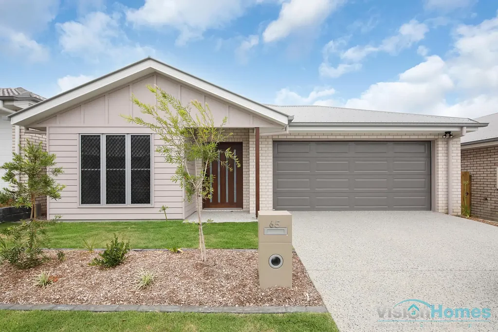 65 Blackstone Crescent, Ripley, QLD 4306