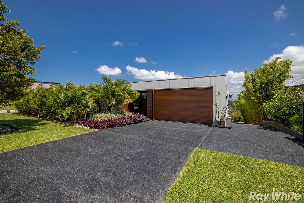 Tallwoods Village 4部屋 LUXURY HOME WITH STUNNING COASTAL & HINTERLAND VIEWS