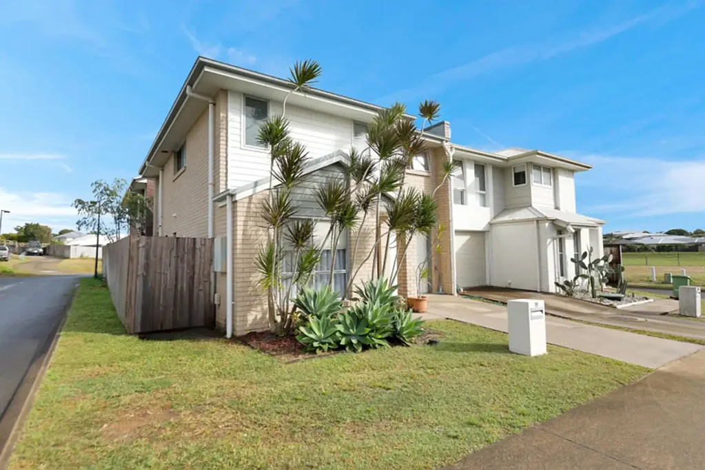 19 Northern Circuit, Rural View, QLD 4740