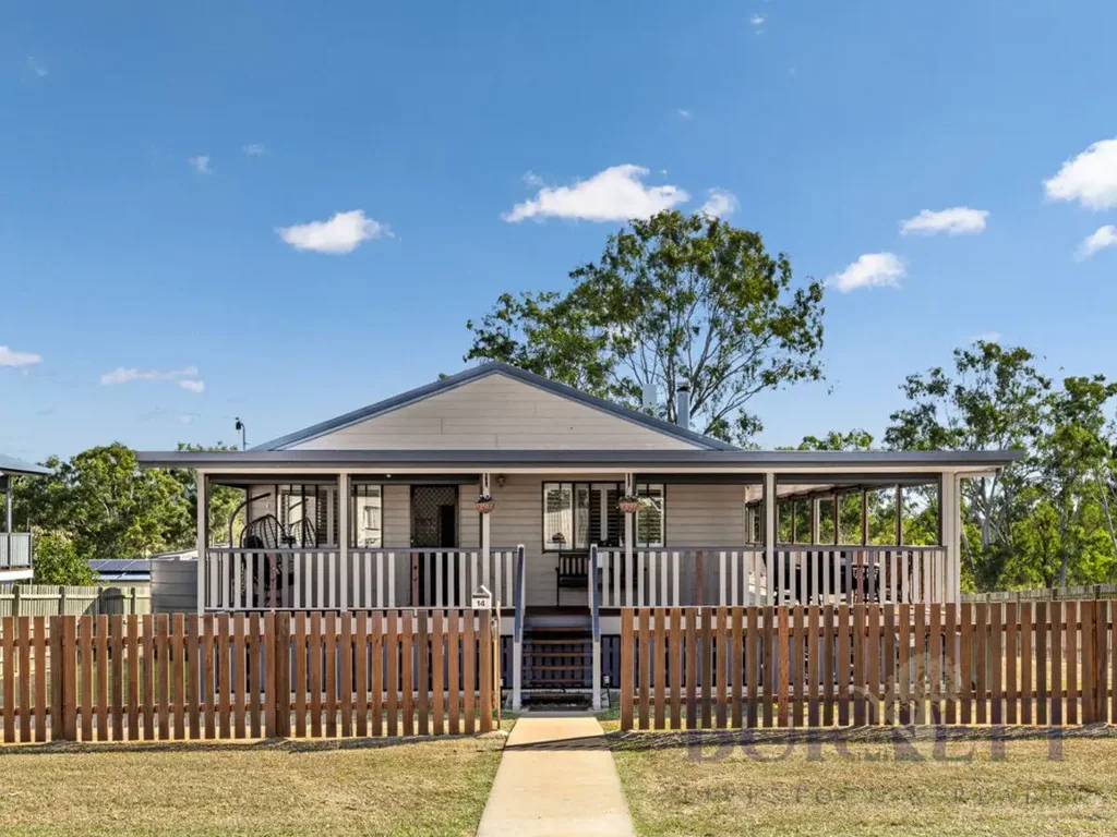 Biggenden 4房  Modern Living, Country Charm