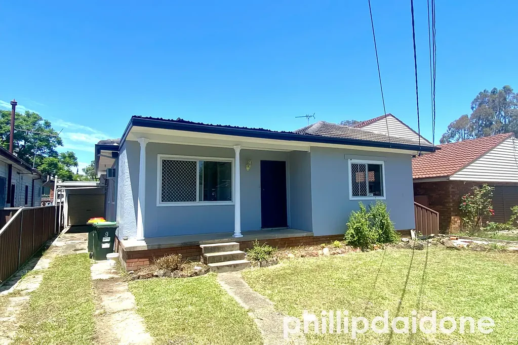 RENOVATED SPACIOUS 6-BEDROOM HOUSE  IN A PERFECT BERALA LOCATION
