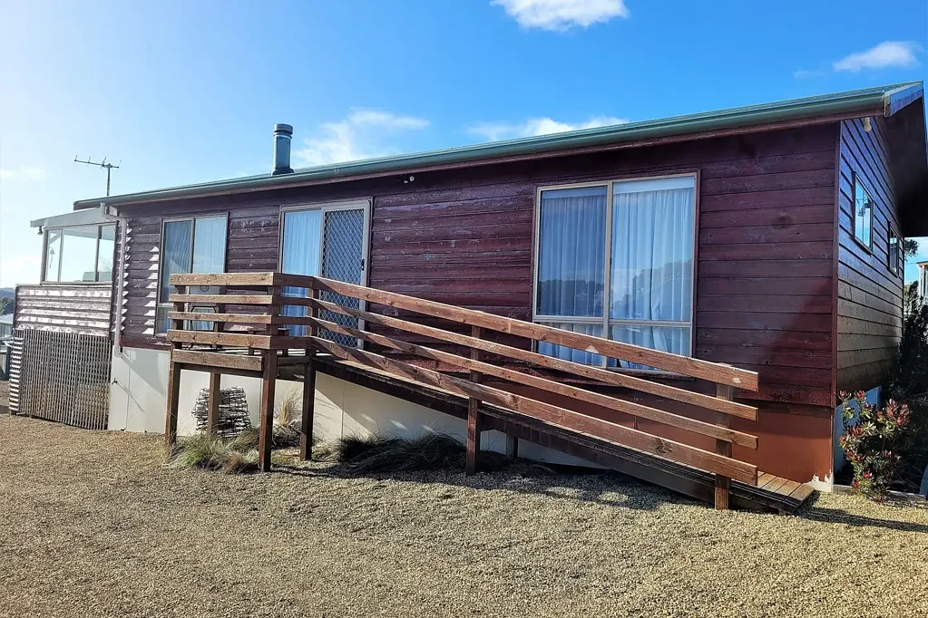 Neatly presented 3 bedroom home