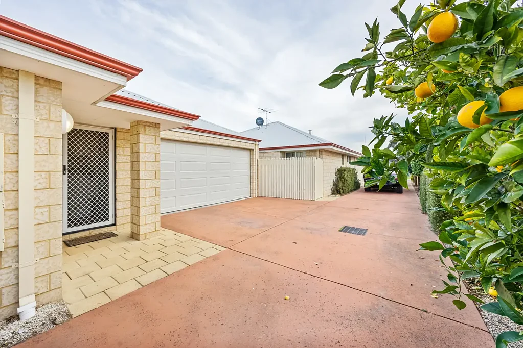 South Bunbury 3침실 Stylish, Low-Maintenance Living in Sought-After South Bunbury