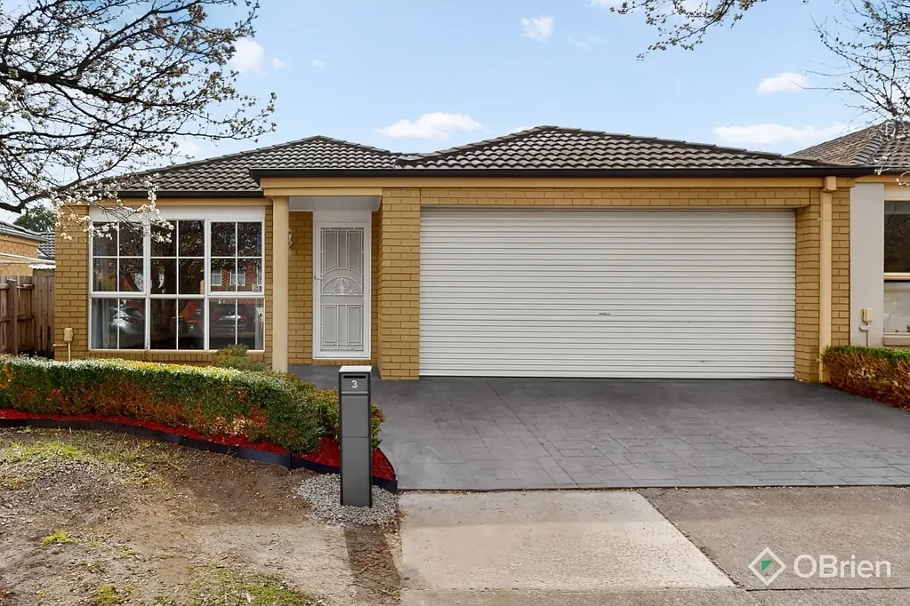 Modern Comfort in Prime Chadstone Location – 2 Bed, 2 Bath Home on Celia Court