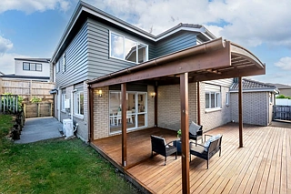98 Medallion Drive, Albany, North Shore City