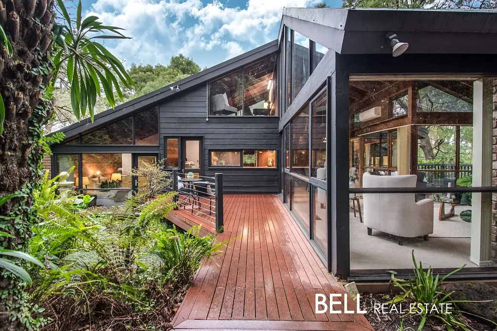 67 Alexander Avenue, Upwey, VIC 3158