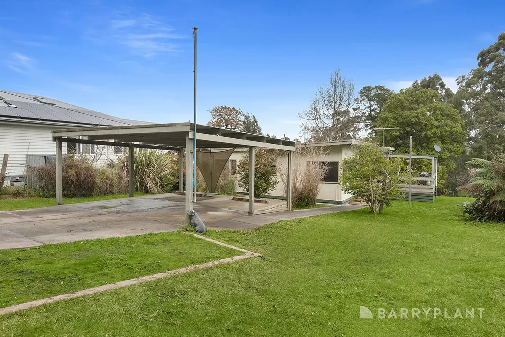 Wandin North 3房  Your growing family home with potential.