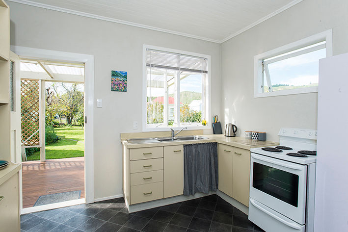 6 Kanakanaia Road, Te Karaka, Gisborne, 2 rūma, 1 rūma horoi