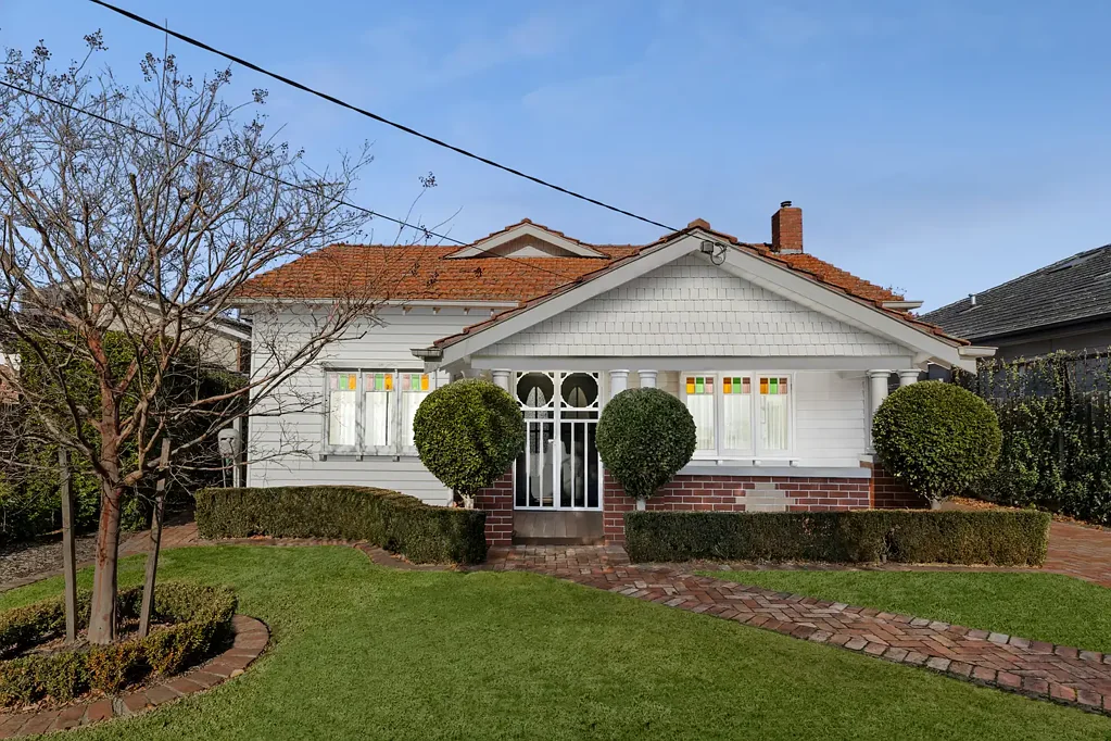 3 Balmoral Avenue, Strathmore, VIC 3041