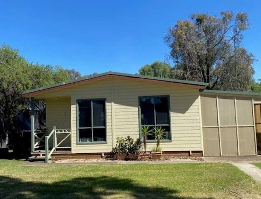 I2, 6th Avenue Boomerang Way Caravan Park, Tocumwal, Murray, 2 침실, 1 욕실, House