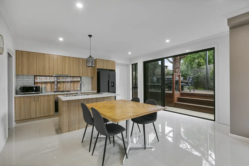 Reservoir 2房 时尚、私密且位置优越 Stylish, Private & Perfectly Positioned