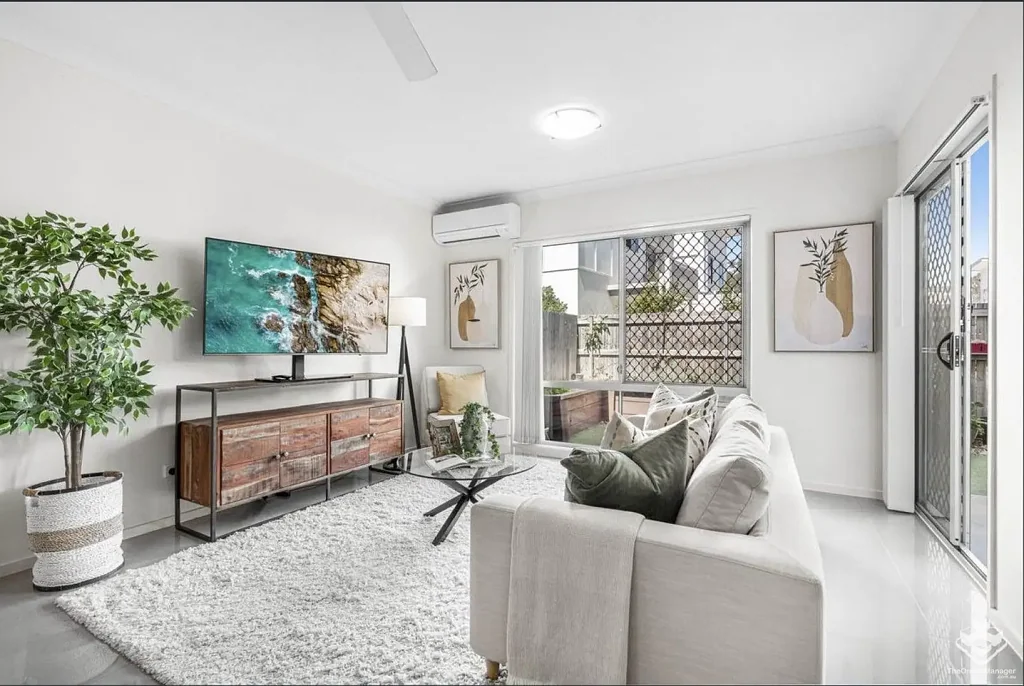 Wynnum West 3Phòng ngủ MODERN 3 BEDROOM TOWNHOUSE