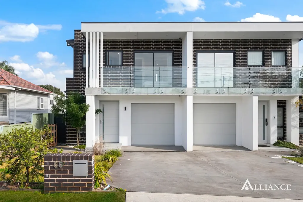 East Hills 4 Bedroom Stylish Family Living with Space, Comfort & Convenience