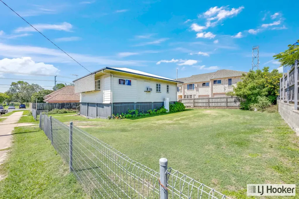 Bundaberg West 3 Slaapkamer A VERSATILE HIGHSET HOME IN THE HEART OF BUNDABERG WEST