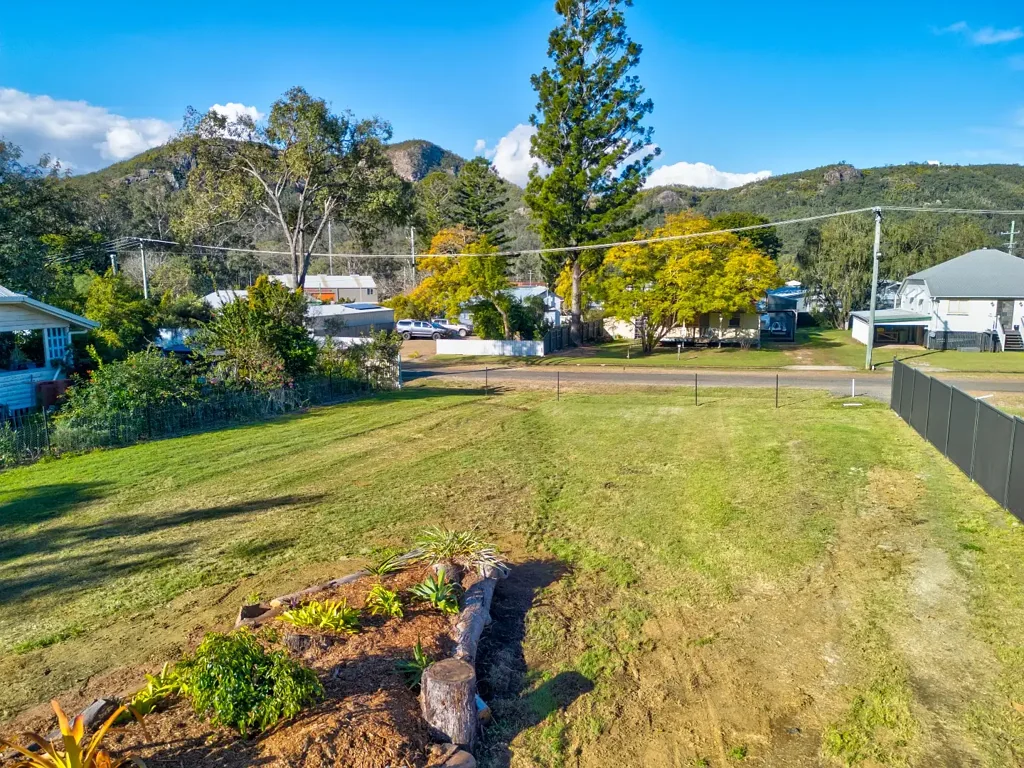 Esk RARE VACANT BLOCK WITH VIEWS & VERSATILITY IN THE HEART OF ESK