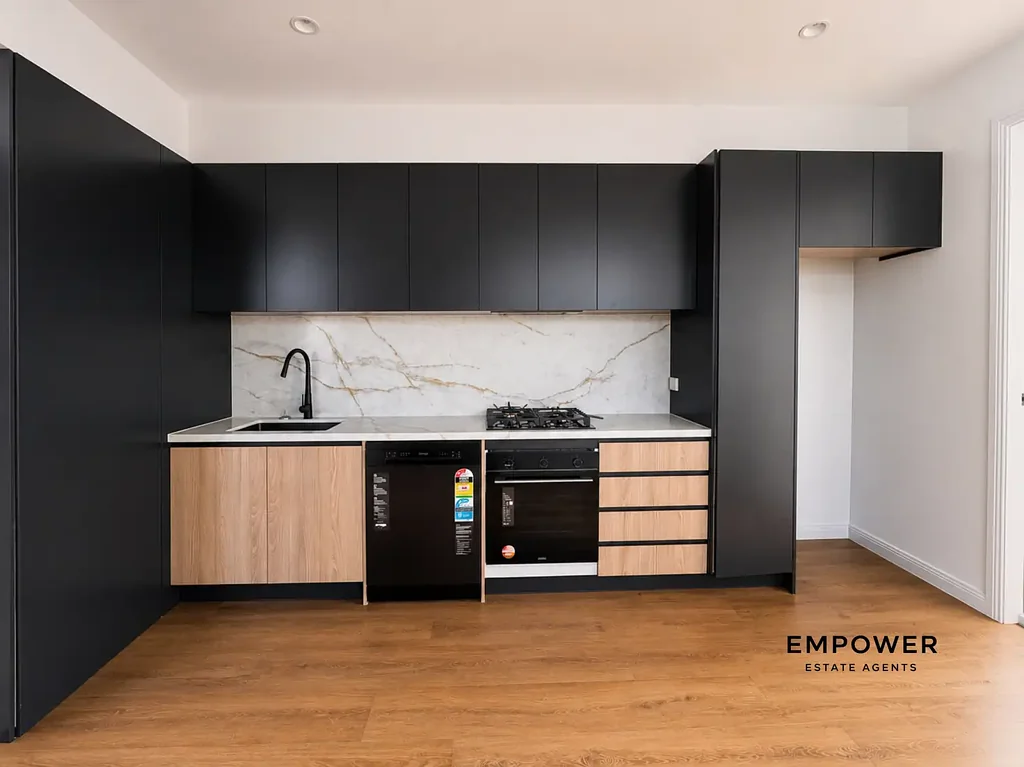 2-Bedroom Brand New Granny For Rent in Hillcroft Estate, Claymore