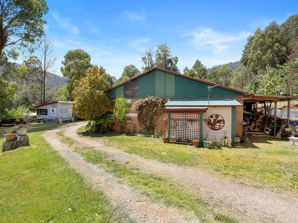 11 Hill Avenue, Marysville, VIC 3779