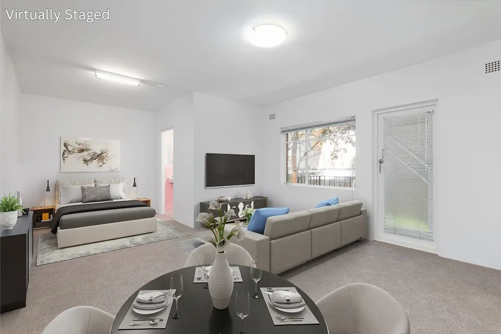 Large studio in convenient location