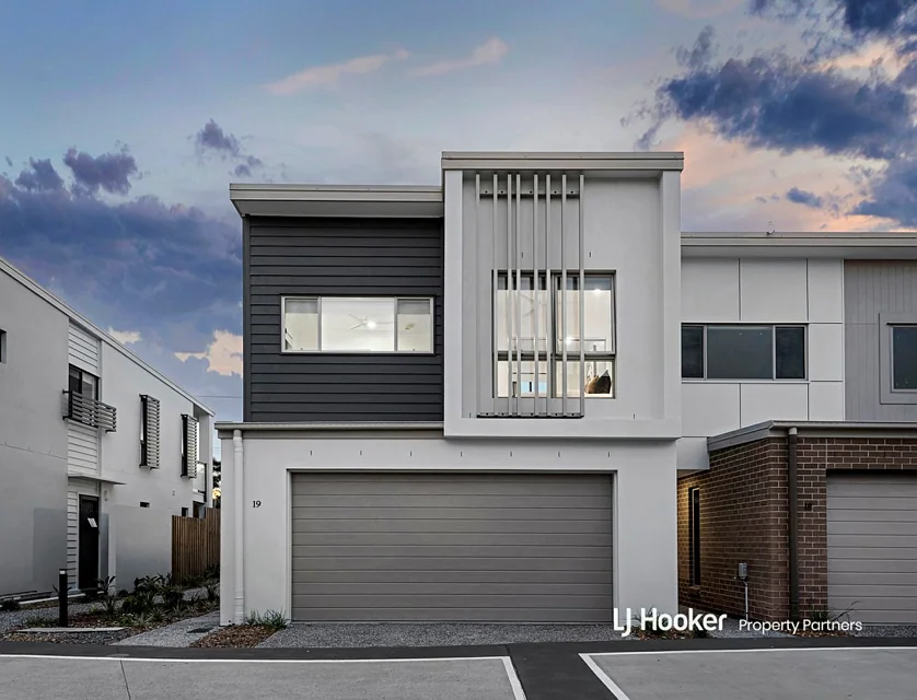 19/85 Menser Street, Calamvale, Brisbane - Southern Region, 4 Bedrooms, 2 Bathrooms, Townhouse