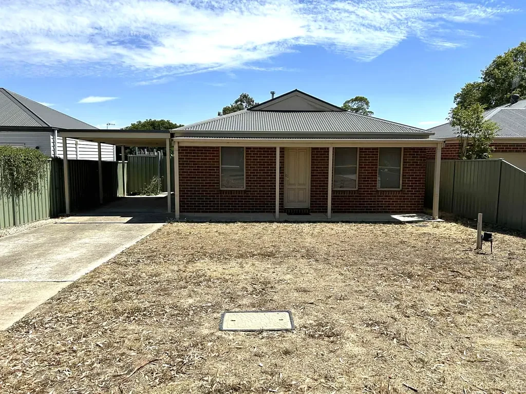 Perfectly located three bedroom house!