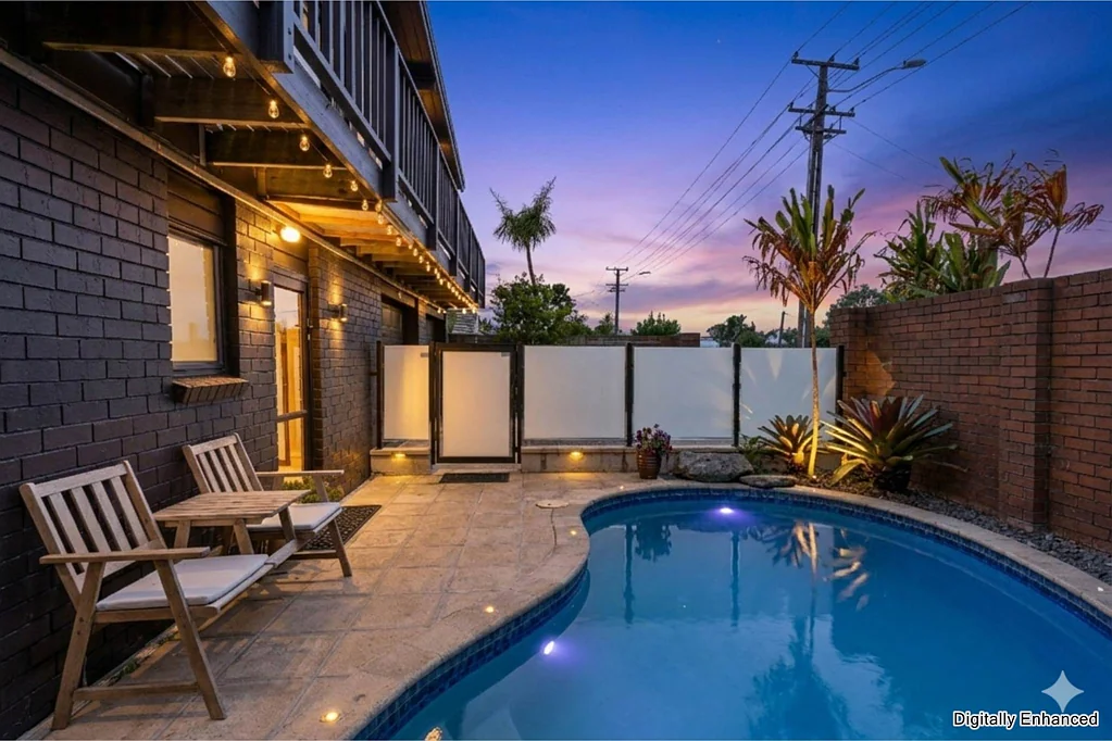 Manly 3房 约1055平米Lockwood风格住宅！壮丽海景配私人泳池，直通海滨步道！ Views. Privacy. Pool. This One Has It All!