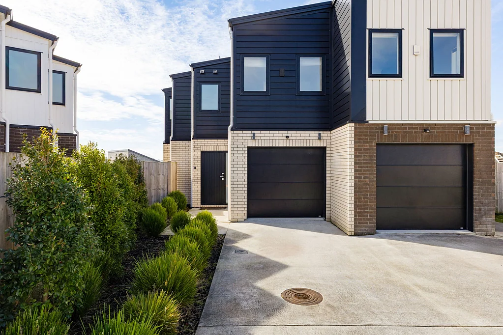 Glenview 3침실 Modern Living Made Easy!