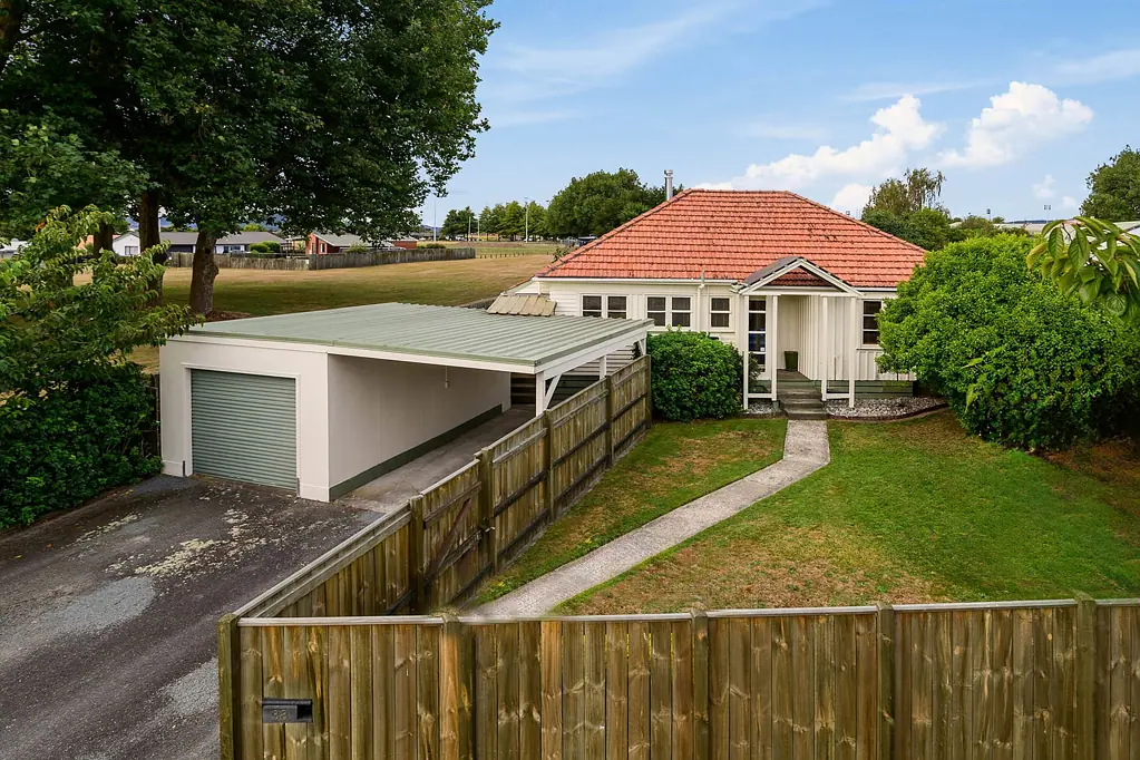 Owhata 3Habitaciones Lynmore School Zoned with Potential