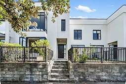 75 Bluegrey Avenue, Stonefields
