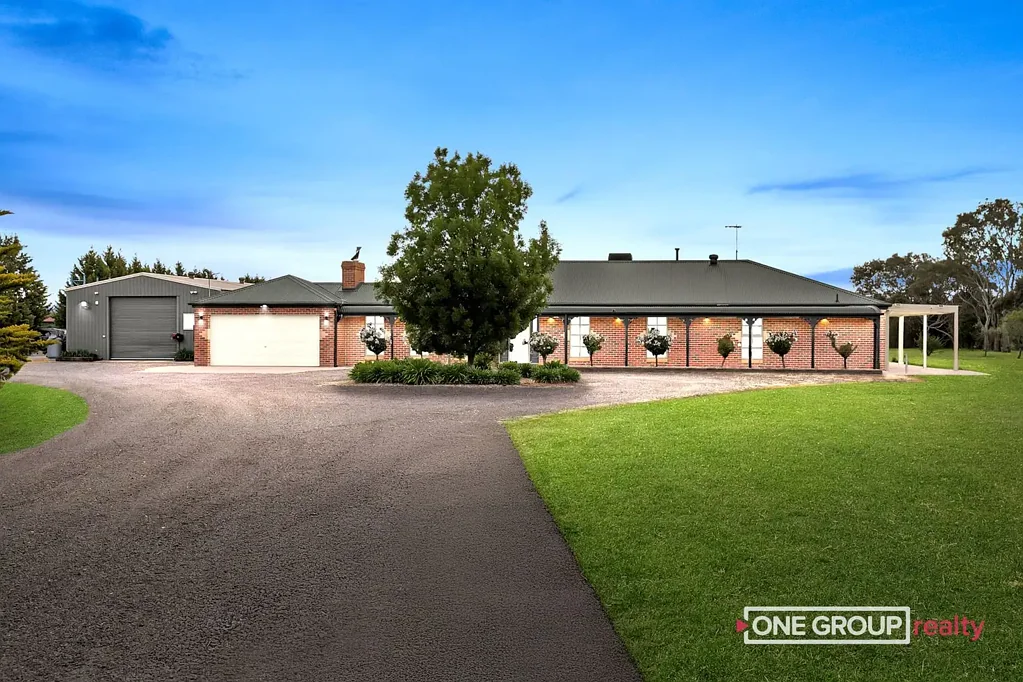 Mickleham 3Kwarto Grand Family Living on Expansive
5.65 Acres