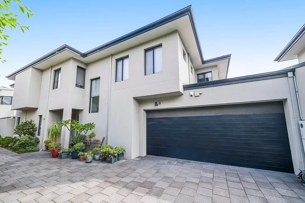 Como 4 Bedroom UNDER OFFER!!! UNDER OFFER!!! UNDER OFFER!!!