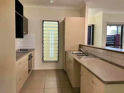 Address Withheld, Lyons, NT 810, 4 habitaciones, 2 baños, House
