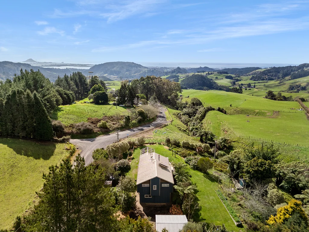Welcome Bay 5房  Lifestyle Retreat with Sea Views, Space and Style