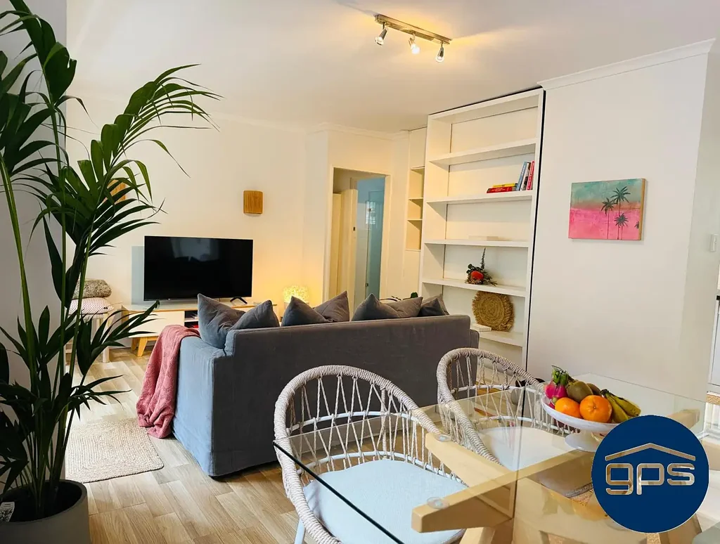 Fully Furnished - Walking distance to Coastal Path