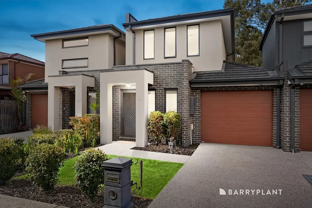 Mill Park 2房 现代、宽敞、时尚，位于 Mill Park 优越地段 Modern, Space and Style in a Prime Mill Park Location