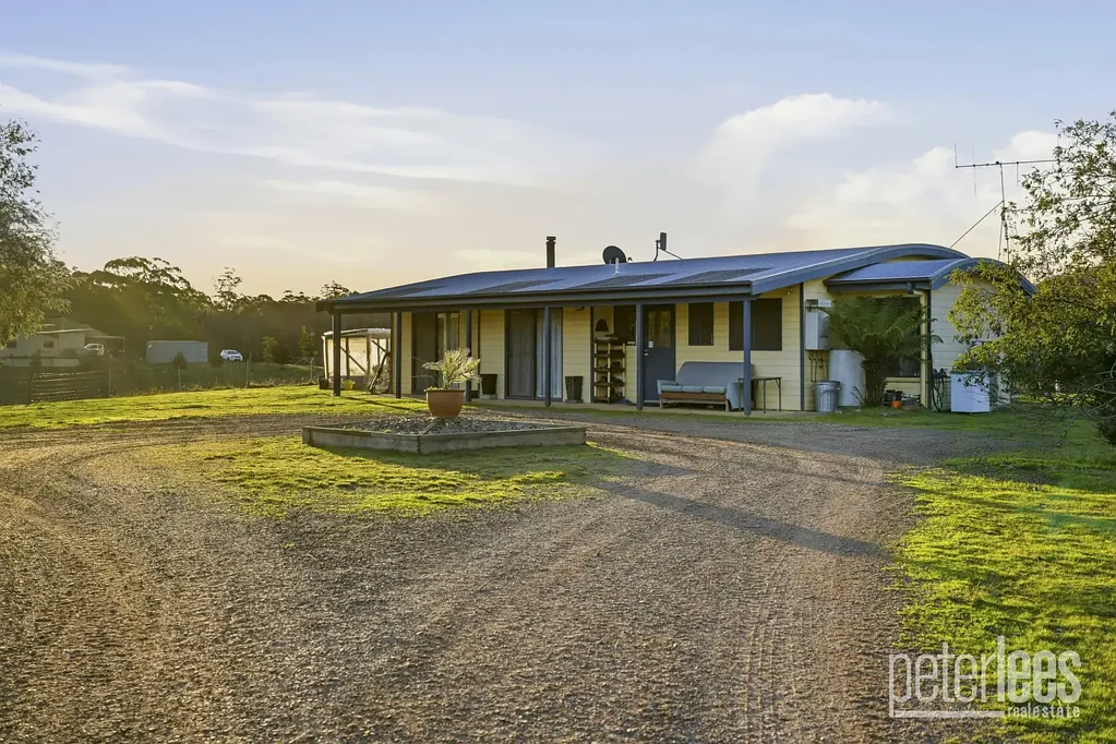 St Helens 3房  Peaceful Rural Retreat with Expansive Views on 15 Acres