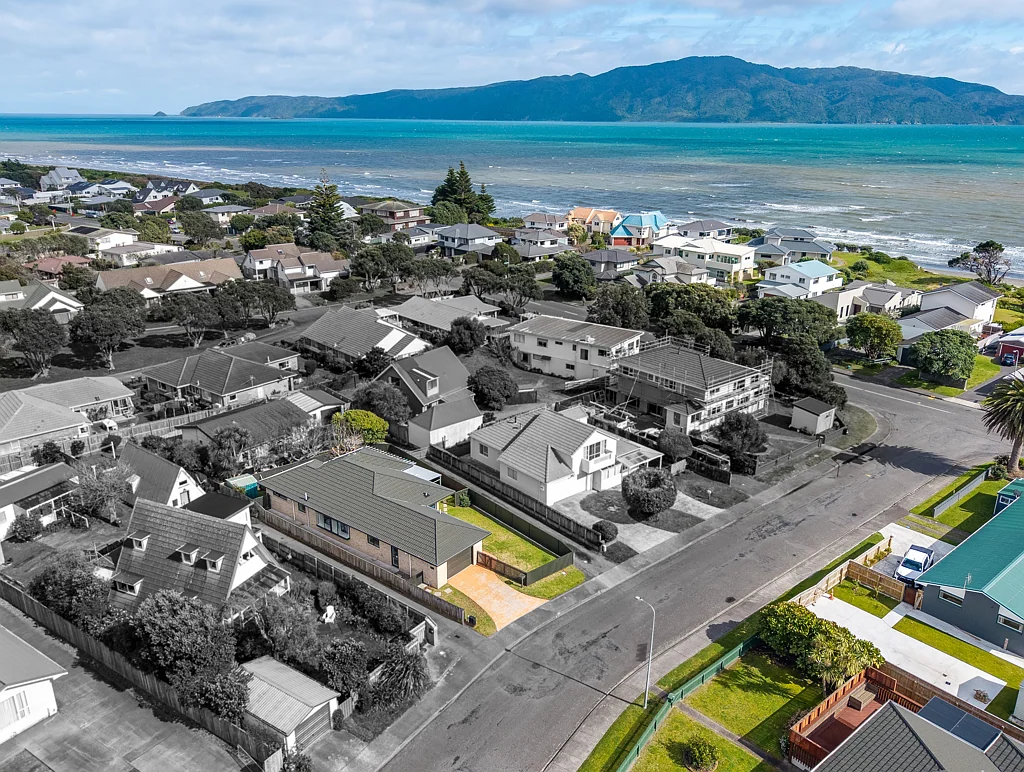 15A Watson Drive, Paraparaumu Beach, Kapiti Coast, Wellington