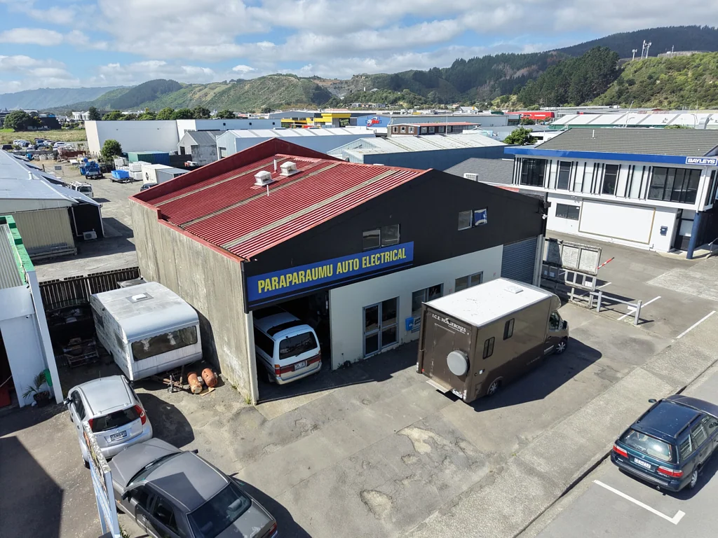 Paraparaumu 20 Ihakara Street – Versatile workshop space