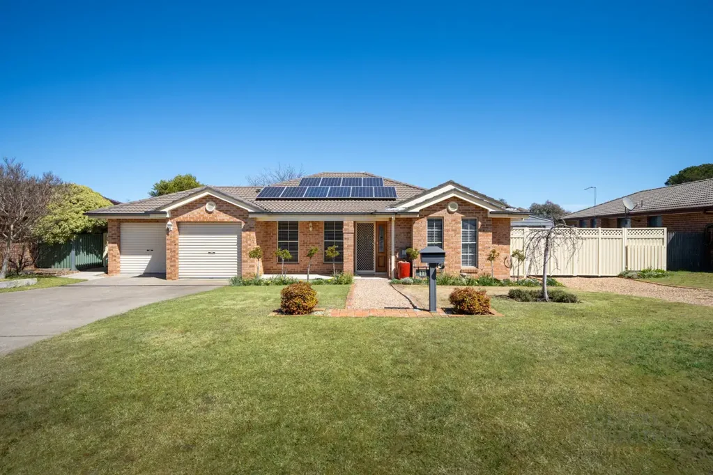 Kelso 4બેડરૂમ Immaculate Family Living with Exceptional Extras